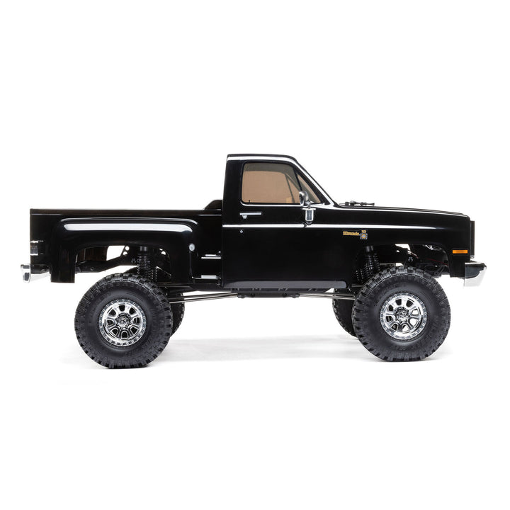 Axial SCX10 III Base Camp 82 Chevy K10 RTR AXI03030