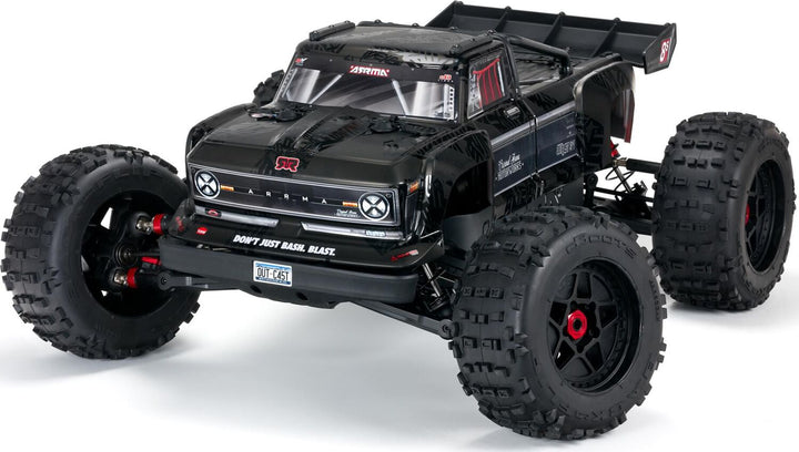 1/5 OUTCAST 4WD EXtreme Bash Roller Stunt Truck, Black