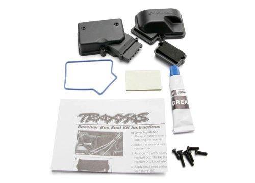 Traxxas 3924 Box receiver (sealed) foam pad silicone grease2.5x8mm BCS (2) 3x10mm CCS (2) 3x15mm CCS (2) - Excel RC